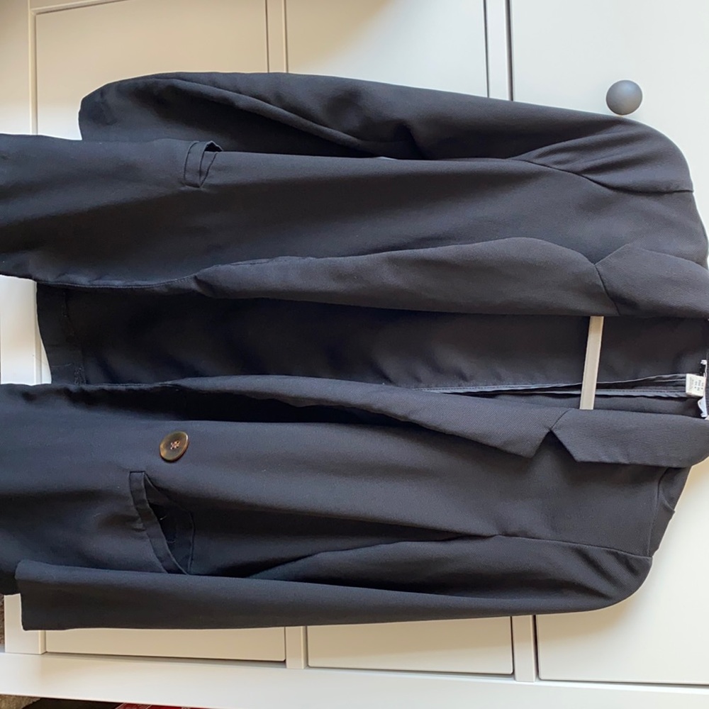 Lightweight black blazer